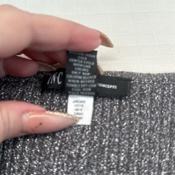 I.N.C. International Concepts Silver V-Neck Pullover Sweater - Picture 8 of 8